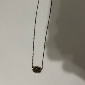 Kendra Scott necklace